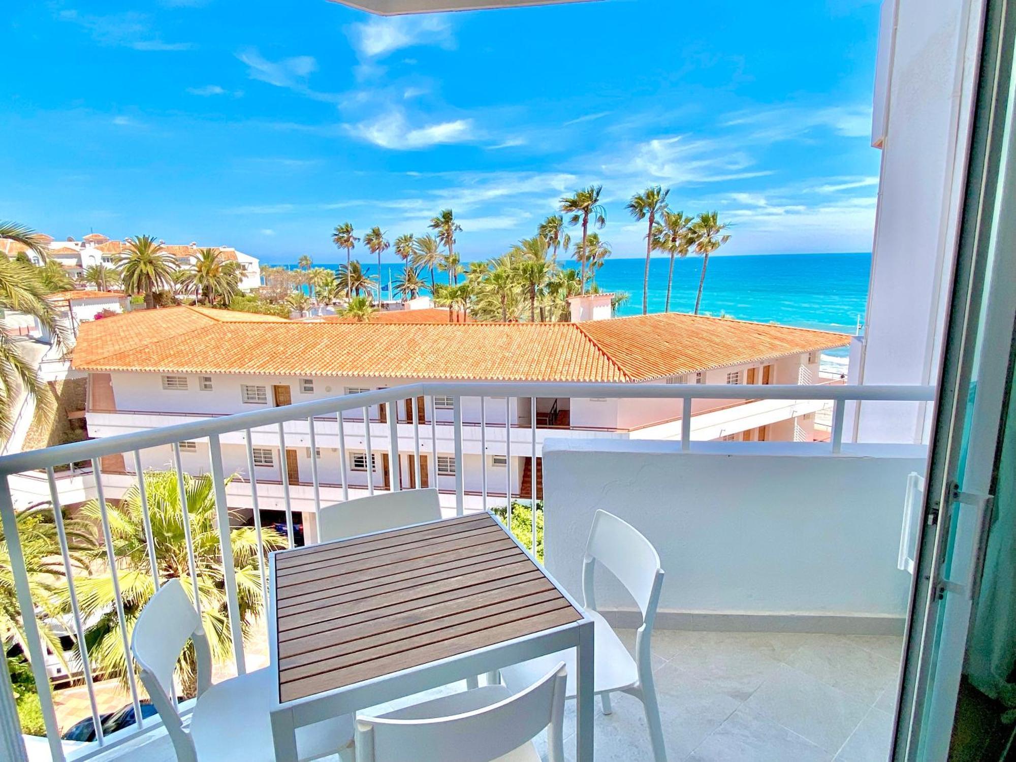 Apartment 511 Torresol, Sea Views ネルハ エクステリア 写真